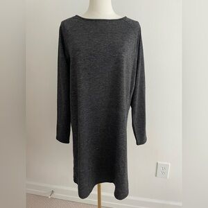 Lilla P - Charcoal T-Shirt Long Sleeve Dress - with key hole back. Medium